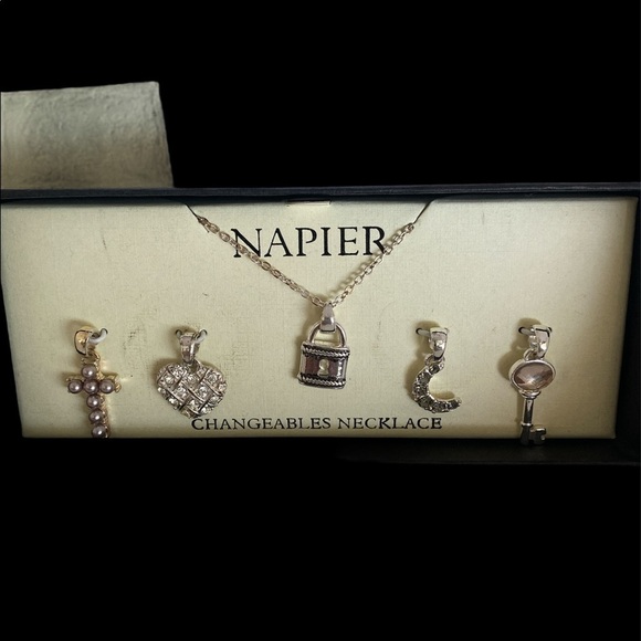 Charm necklace set by naiper - Picture 3 of 3